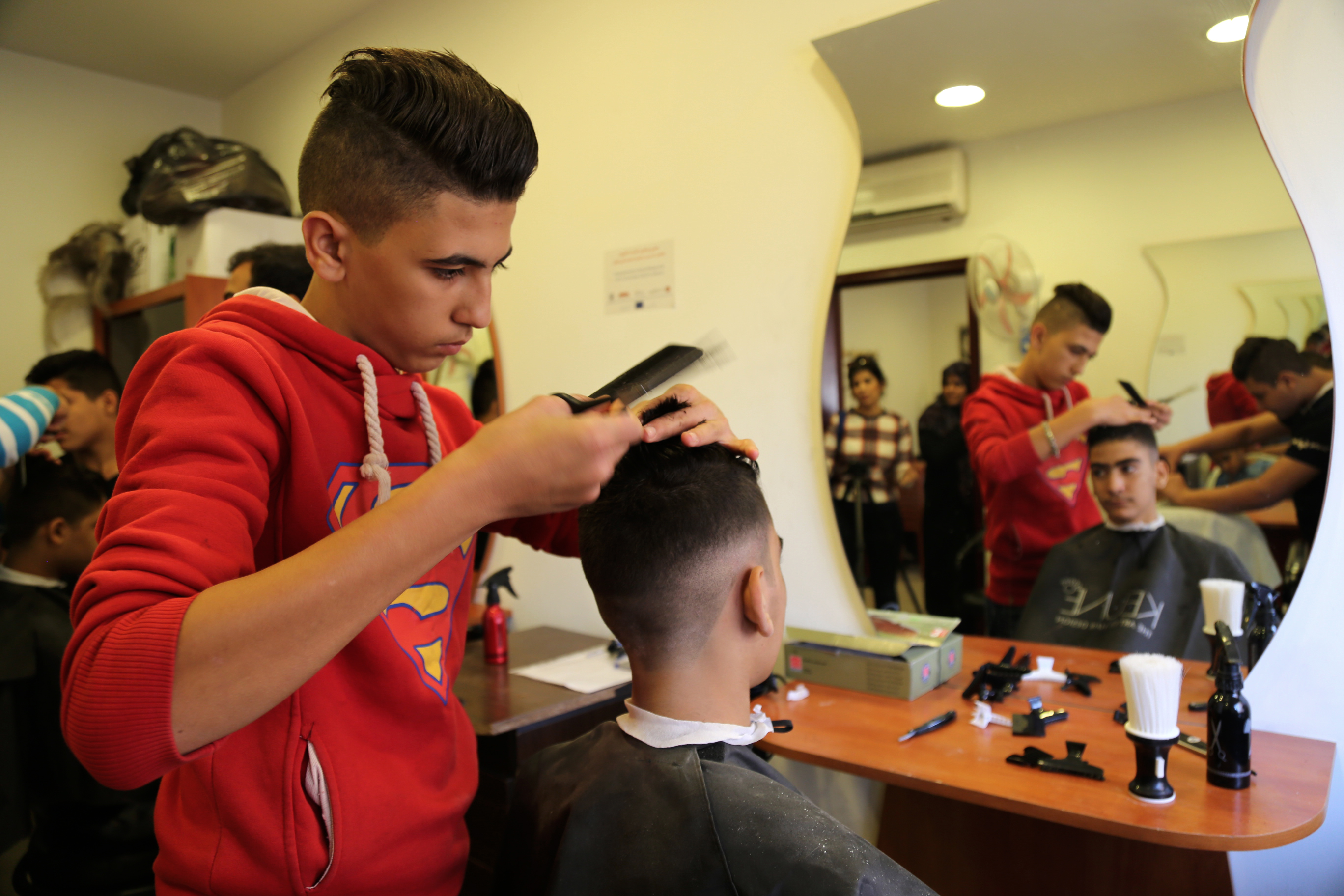 Haircut class in Hay El Sellom, Beirut-Empoering Now!